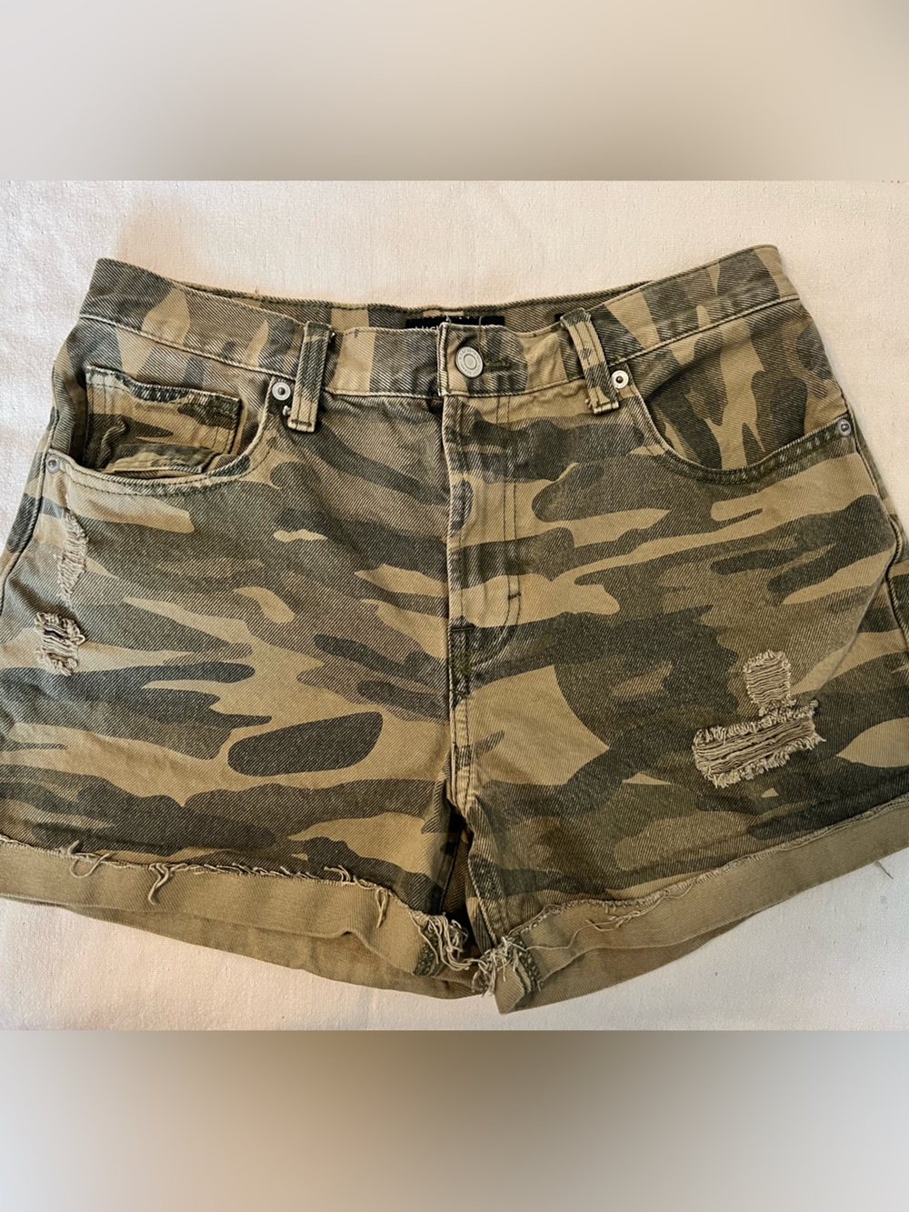 Lucky Brand Women’s Camo Jean Shorts, size: 4/27